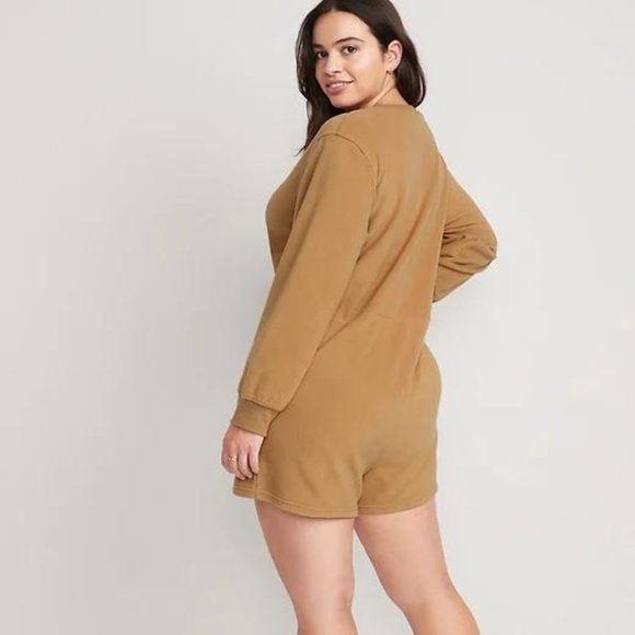 Old Navy Fleece Henley Pajama Romper -- 3.5-inch inseam for Women - Picture 5 of 5